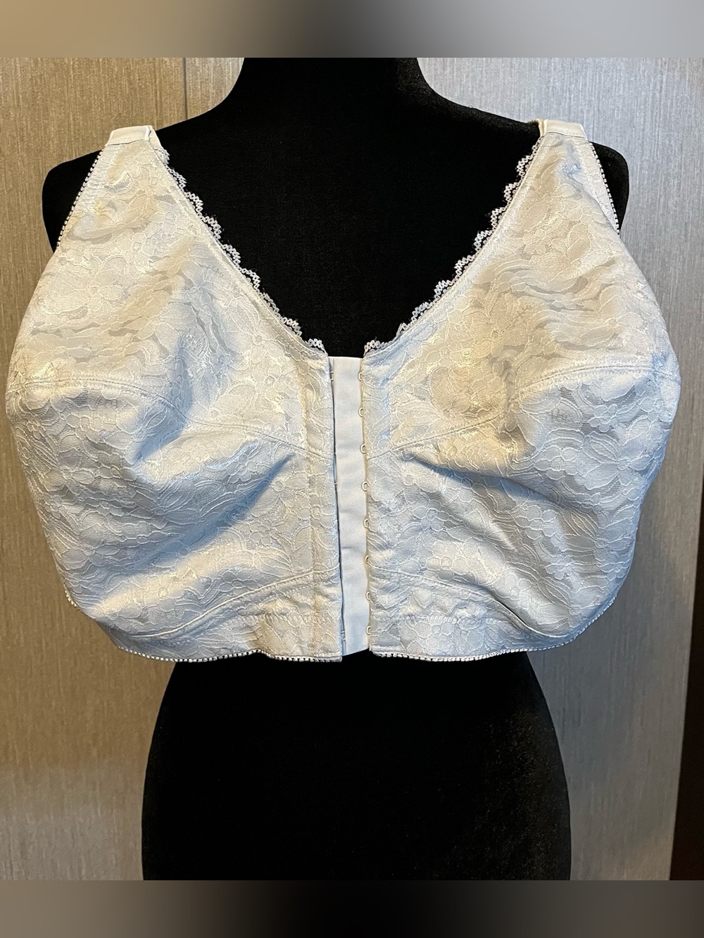 Comfort Choice Easy Enhancer Front-Close Wireless Posture Bra size 48DDD